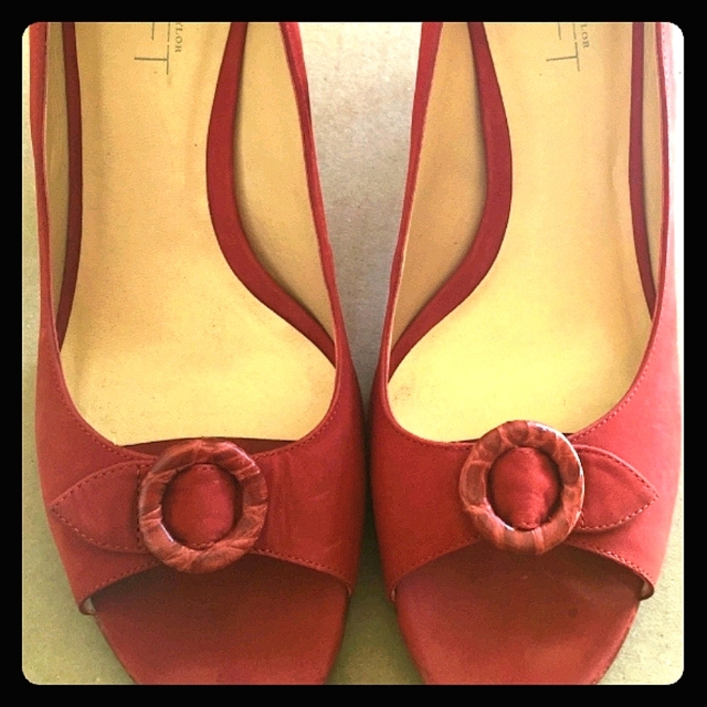 Ann Taylor 70's style suede heels